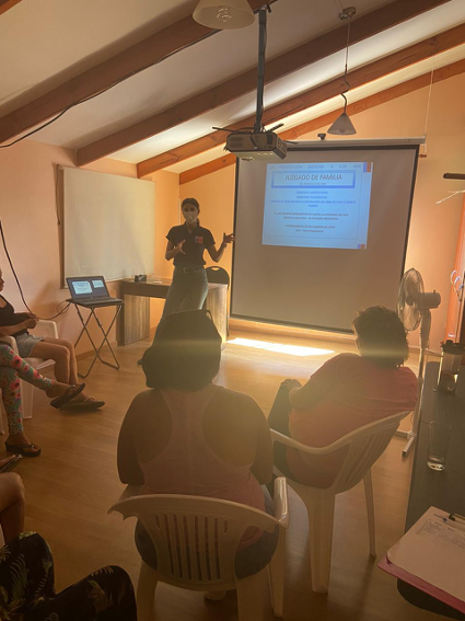 Programa Adulto Mayor Arica realiza charla a Centro de Rehabilitación Ayni Samay