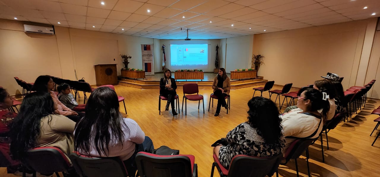 Consultorio Jurídico de Alto Hospicio llevó a cabo taller spbre "Medidas de protección por vulneración grave de derechos"