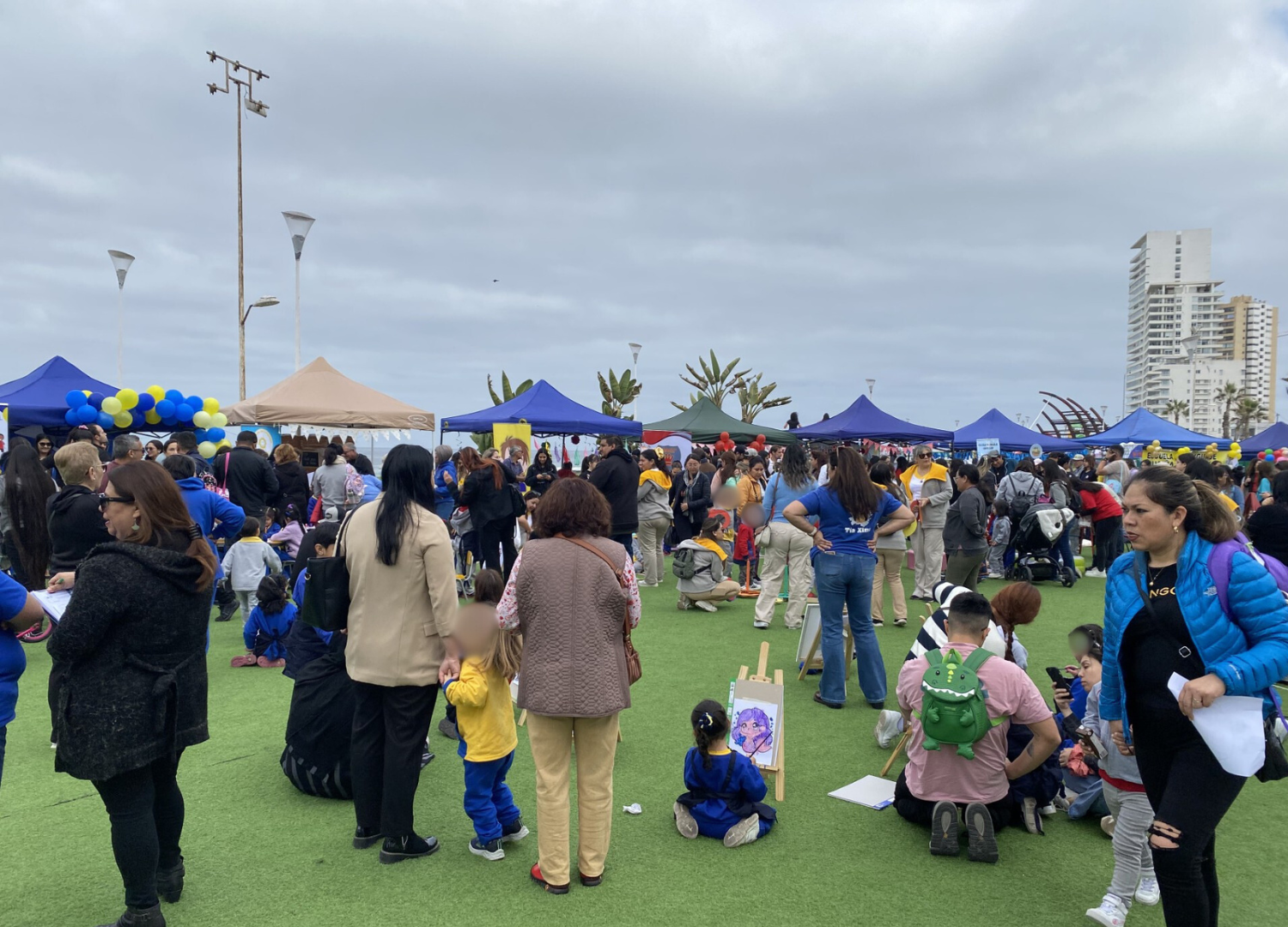En el Día Internacional Contra la Trata de Personas CAVI de Antofagasta participó en la Feria de Servicios