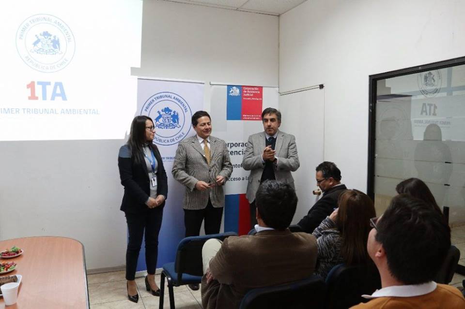 Funcionarios de la CAJTA de Calama reciben capacitación sobre Tribunal Ambiental