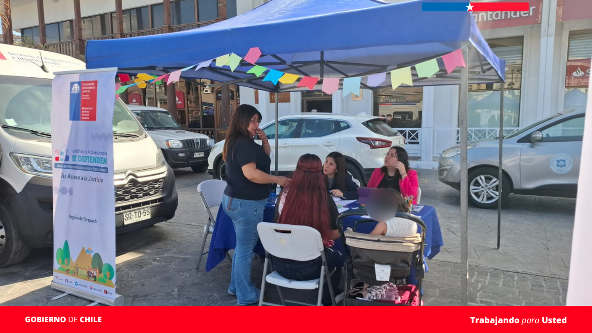 El NAD de Tarapacá participa en Gobierno en Terreno realizado en la Plaza Prat de Iquique