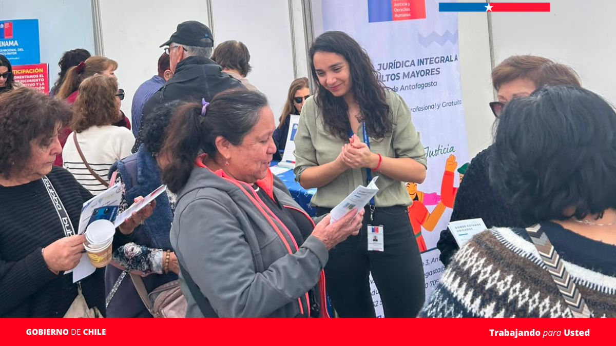 ODAM de Antofagasta brinda atención en Feria de Servicios